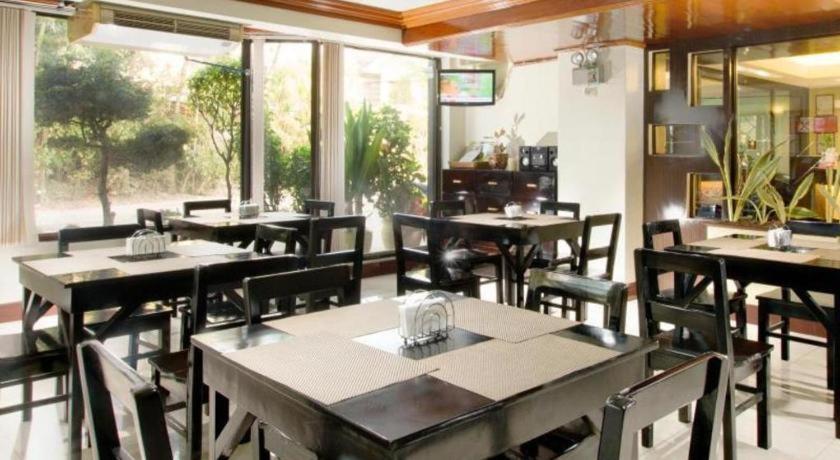 Vest Grand Suites Panglao Eksteriør bilde